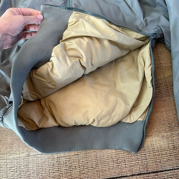 Columbia Bomber Jacket (Cropped) - Picture 4 of 9